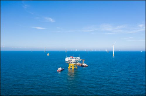 中廣核汕尾50萬(wàn)千瓦海上風(fēng)電項(xiàng)目全部機(jī)組實(shí)現(xiàn)并網(wǎng)發(fā)電，助力綠色能源發(fā)展